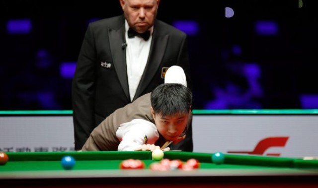 历史首次！赵心童、周跃龙惊险晋级，国手包揽斯诺克世界大奖赛4强